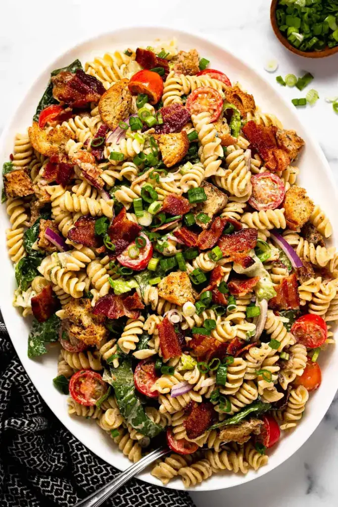 BLT Pasta Salad by Midwest Foodie Blog - all the flavors of a BLT sandwich!